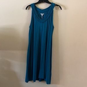 Sleeveless V-Neck Macrame detail. Max Studio Beach/Summer Dress. Teal green.